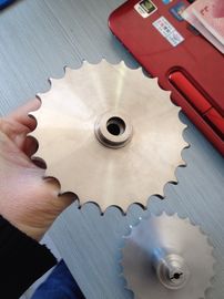 Accessori automatici lavoranti dell'attrezzatura delle parti di metallo di servizio di CNC fornitore