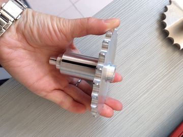 Accessori automatici lavoranti dell'attrezzatura delle parti di metallo di servizio di CNC fornitore