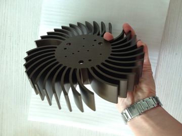 Servizio lavorante del prototipo di CNC del dissipatore di calore, tornitura di CNC che lavora con il metallo/materie plastiche fornitore