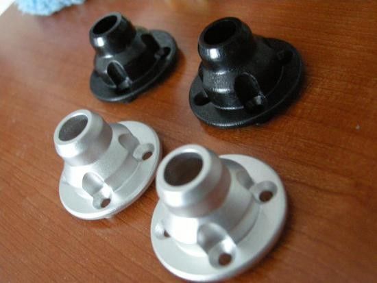 Servizio lavorante di alluminio su misura del tornio di tornitura di CNC delle parti di metallo